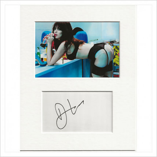 Daisy Lowe signed genuine signature autograph display AFTAL