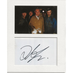 Daniel Mays signed genuine signature autograph display UACC RD AFTAL