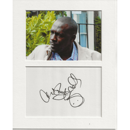 Gary Beadle signed genuine signature autograph display UACC RD AFTAL