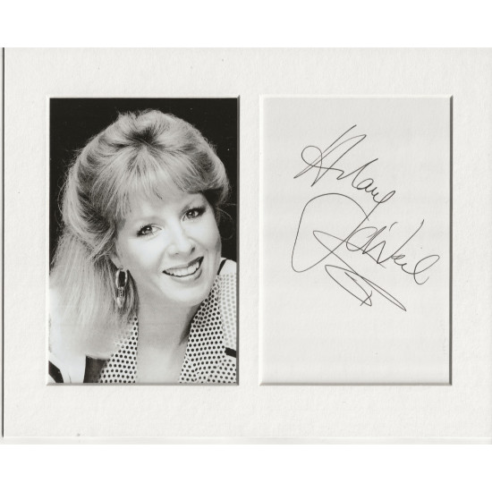 Hilary O'Neil signed genuine signature autograph display UACC RD AFTAL