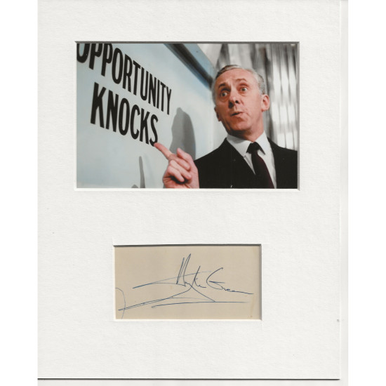 Hughie Green signed genuine signature autograph display UACC RD AFTAL