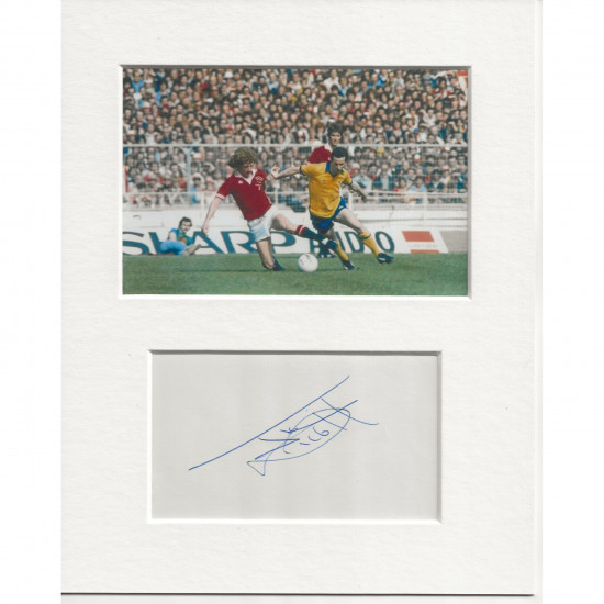 Jimmy Nicholl signed genuine signature autograph display AFTAL