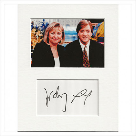 Judy Finnigan signed genuine signature autograph display AFTAL