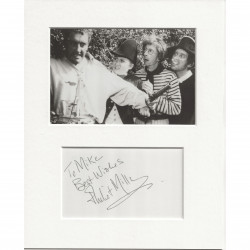 Juliet Mills signed genuine signature autograph display AFTAL