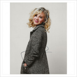 Juno Temple signed genuine signature autograph photo AFTAL