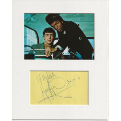 Kenny Lynch signed genuine signature autograph display UACC RD AFTAL