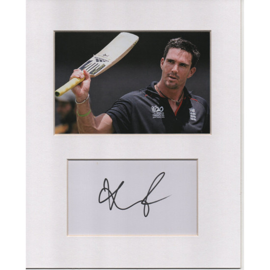 Kevin Pietersen signed genuine signature autograph playing card UACC RD MANUSCRIPT SOCIETY