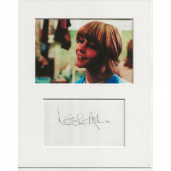 Leslie Ash signed genuine signature autograph display UACC RD AFTAL