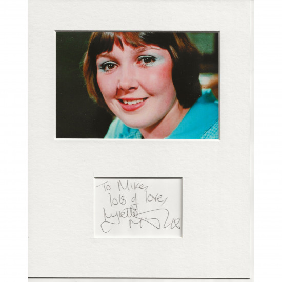 Lynette McMorrough signed genuine signature autograph display AFTAL