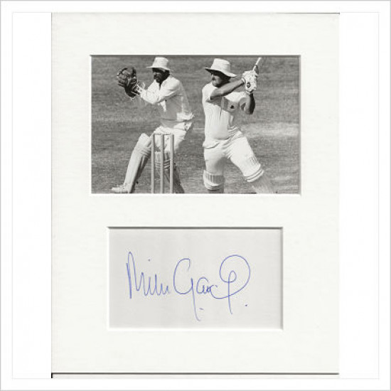 Mike Gatting signed genuine signature autograph display AFTAL