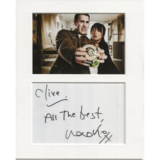 Naoko Mori signed genuine signature autograph display UACC RD MANUSCRIPT SOCIETY