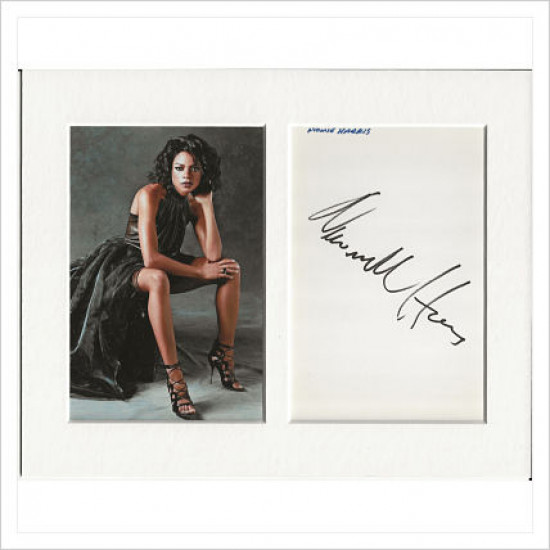 Naomie Harris signed genuine signature autograph display AFTAL
