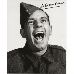 Norman Wisdom signed genuine signature autograph photo AFTAL