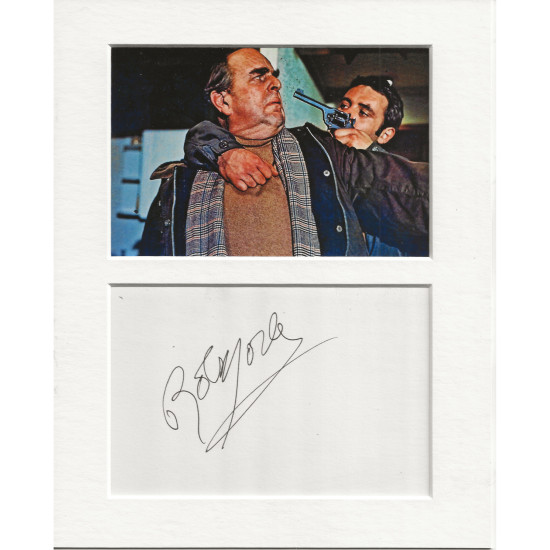 Robert Morley signed genuine signature autograph display UACC RD MANUSCRIPT SOCIETY