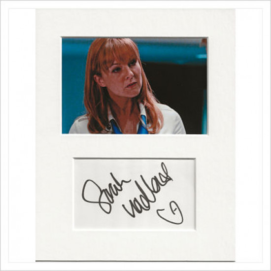 Sarah Hadland signed genuine signature autograph display AFTAL